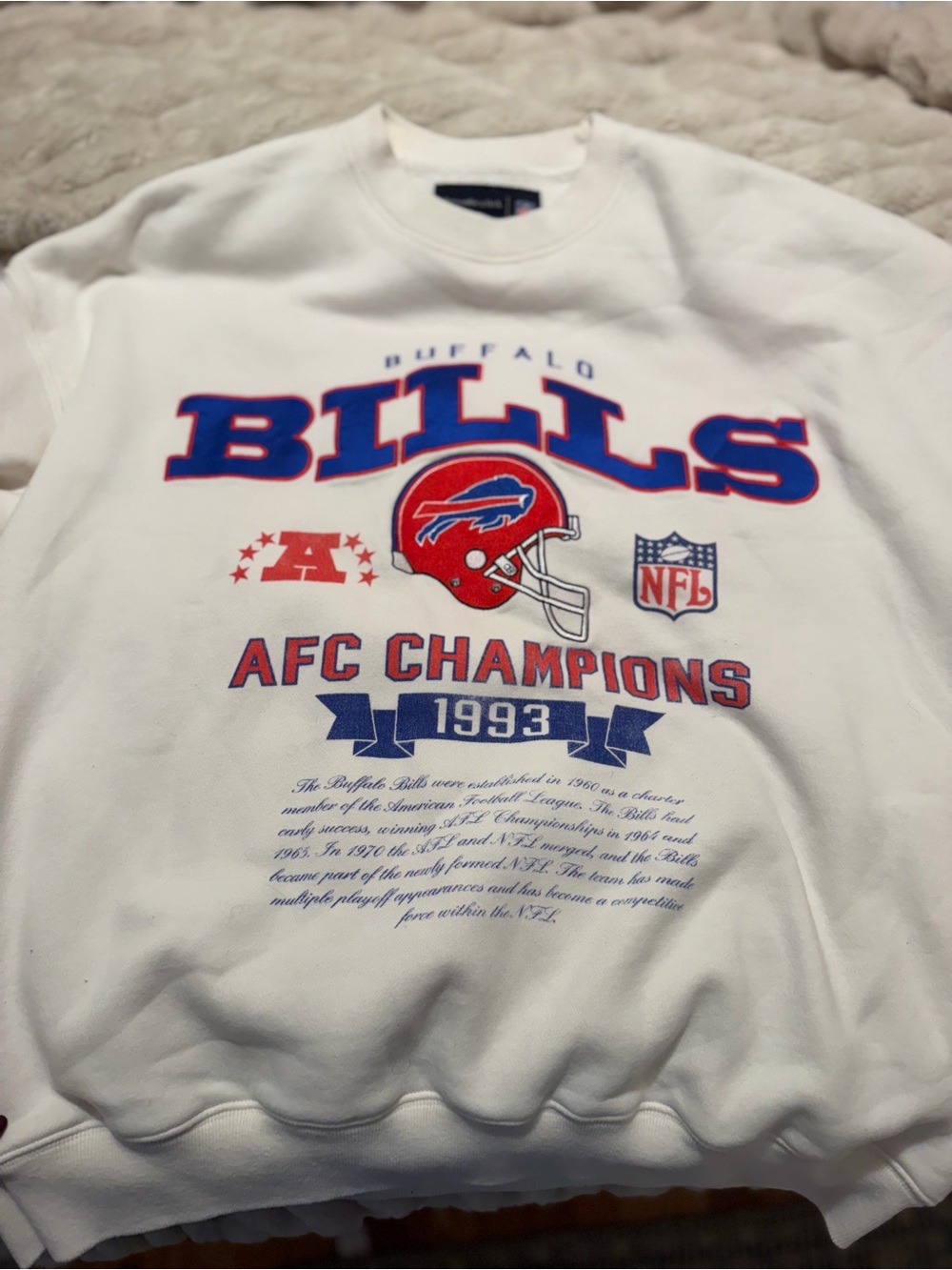 Buffalo Bills Crewneck, Size Large!